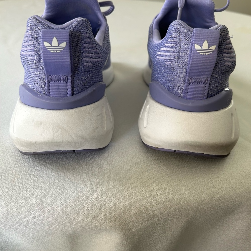 Adidas Lavender and White Running Shoes - Picture 3 of 5
